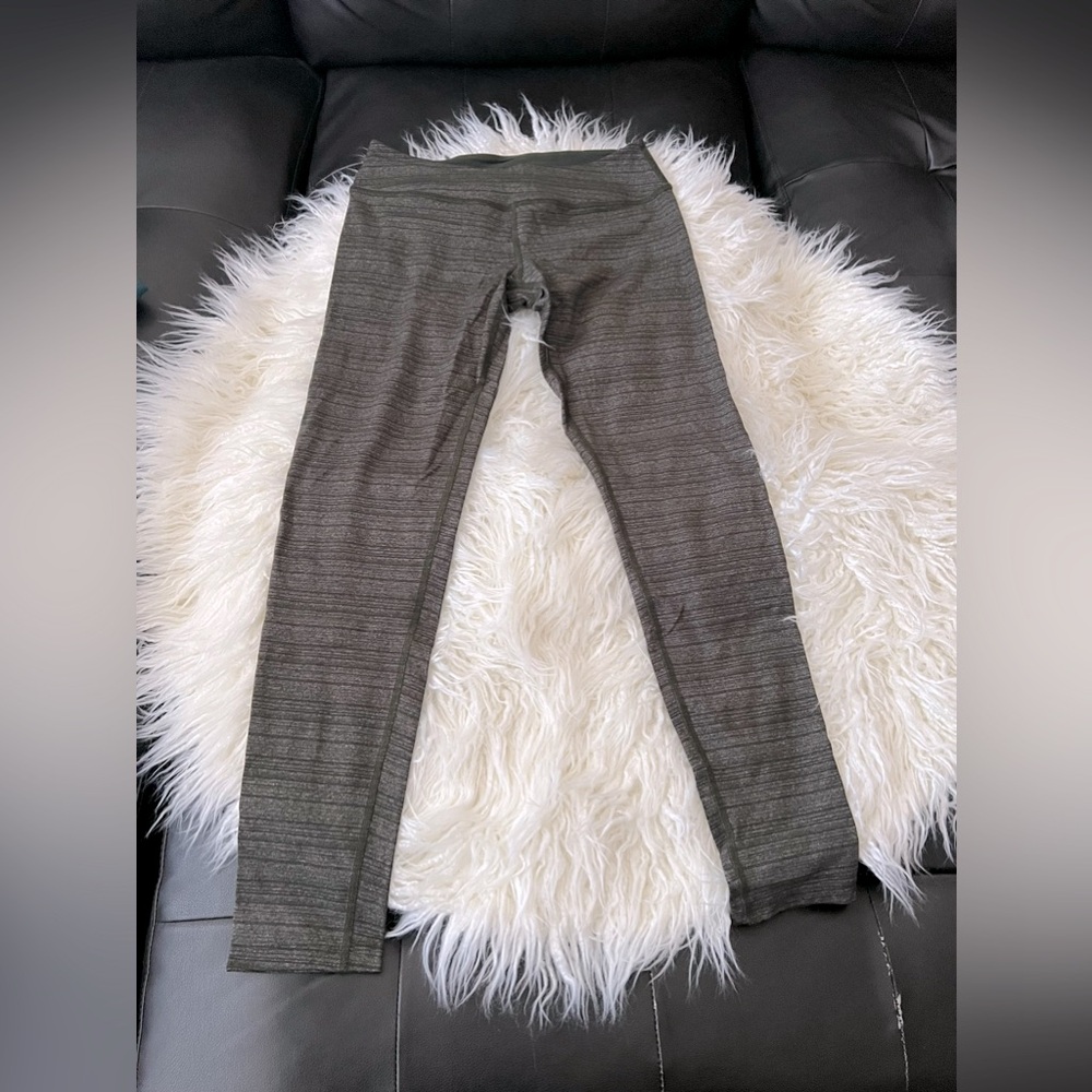 Beyond yoga leggings size L